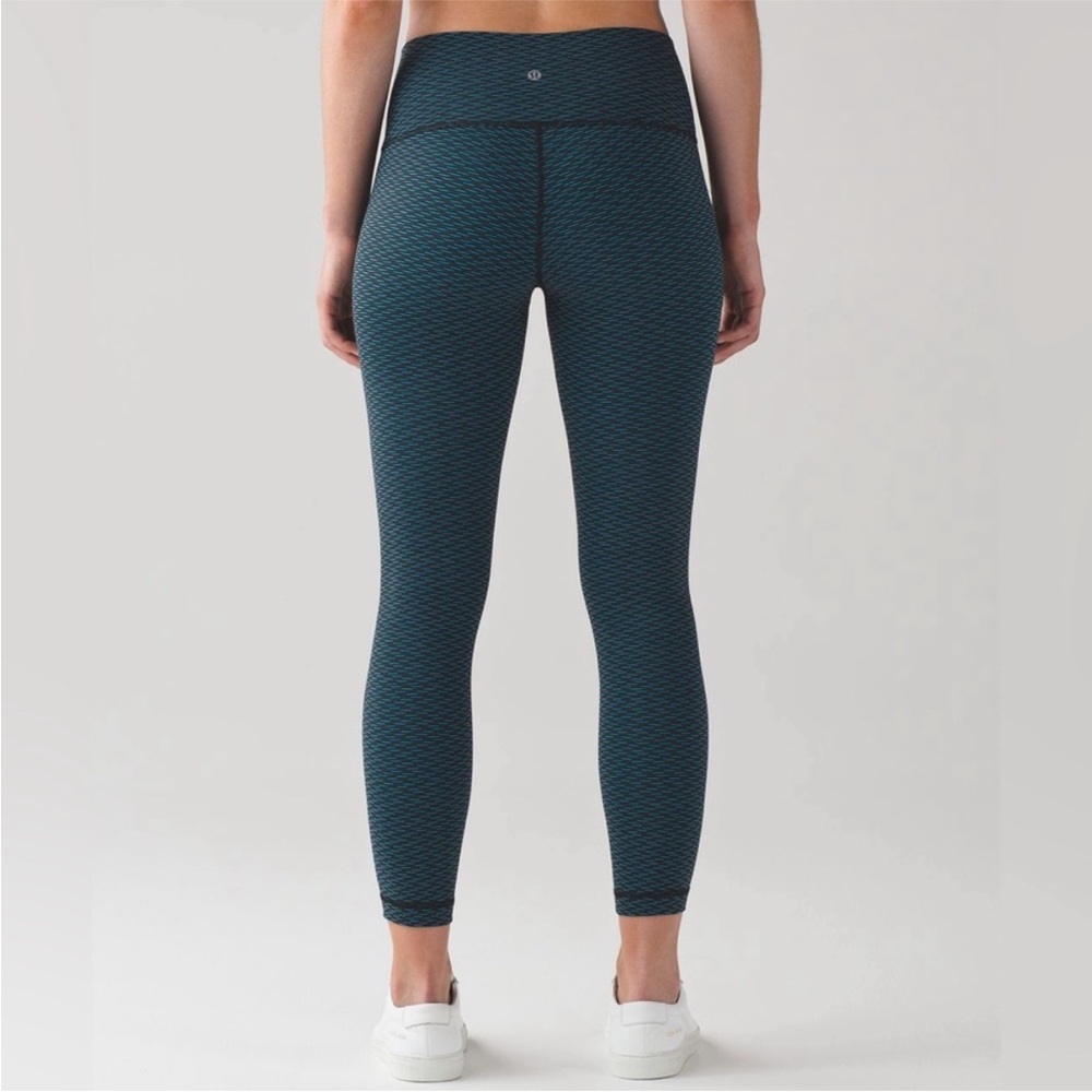 Lululemon High Times Pant (Luxtreme) Score Jacquard Black Indian Ocean Size 4 - Picture 3 of 16
